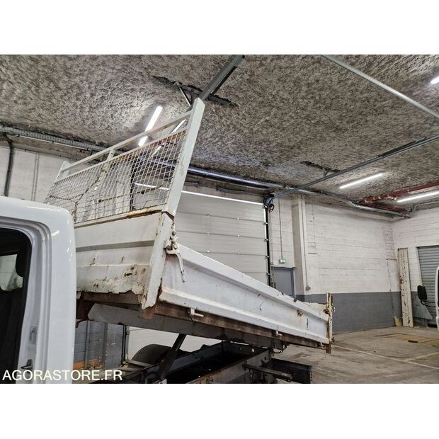 2013 Renault Maxity-46747476