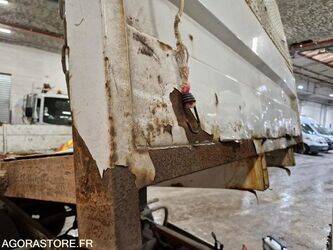 2013-renault-maxity-1444920-46747480