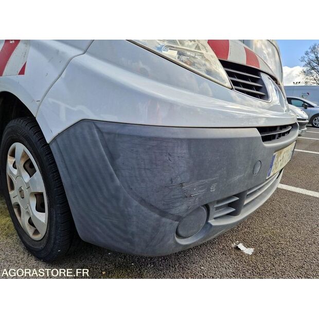 2011 Renault Trafic-46747491