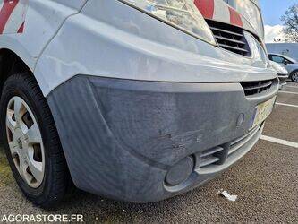 2011-renault-trafic-1444922-46747491