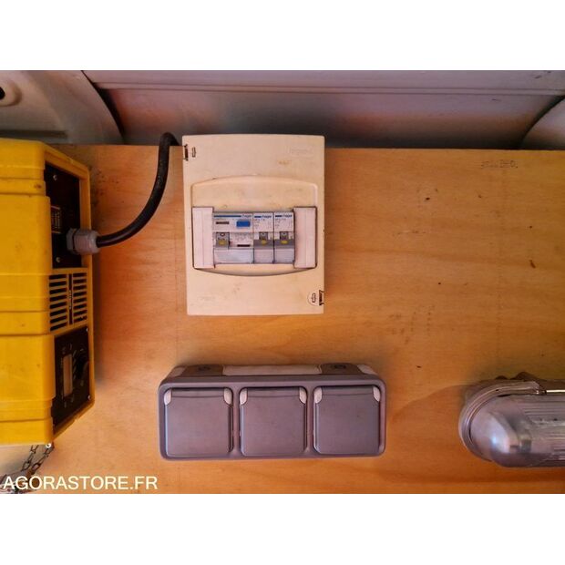 2011 Renault Trafic-46747502