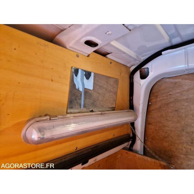 2011 Renault Trafic-46747503