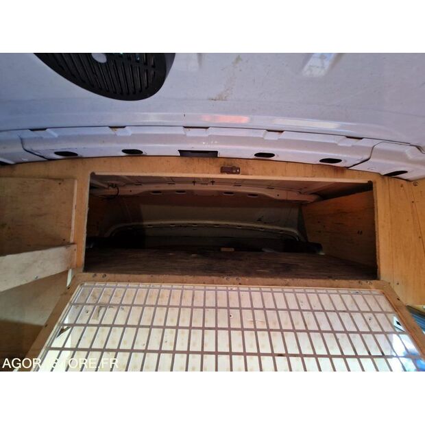 2011 Renault Trafic-46747505