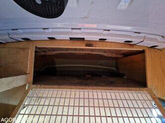 2011-renault-trafic-1444922-46747505