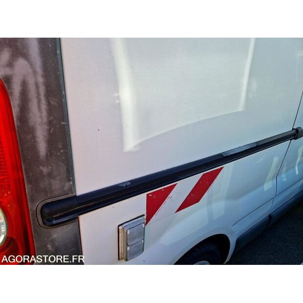 2011 Renault Trafic-46747510