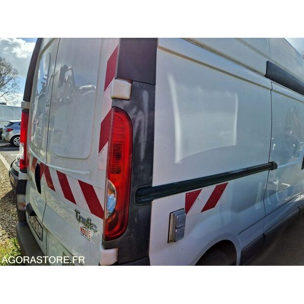 2011 Renault Trafic-46747512