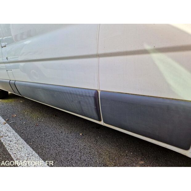 2011 Renault Trafic-46747527