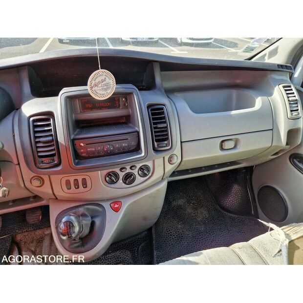 2011 Renault Trafic-46747536