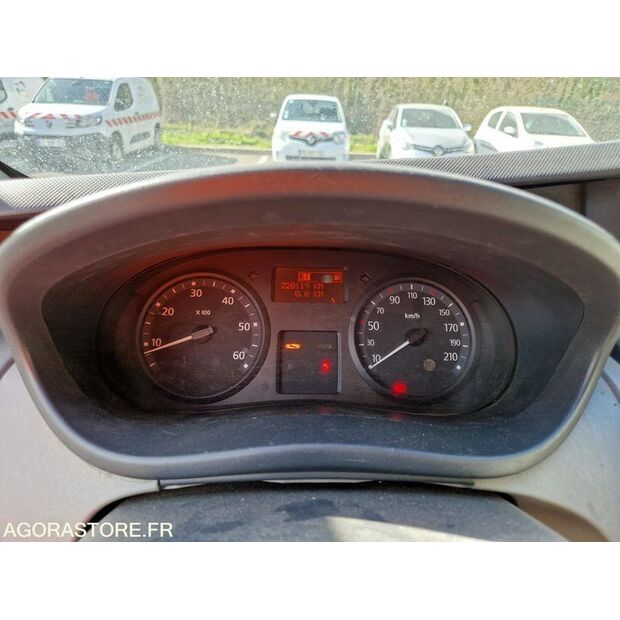 2011 Renault Trafic-46747538