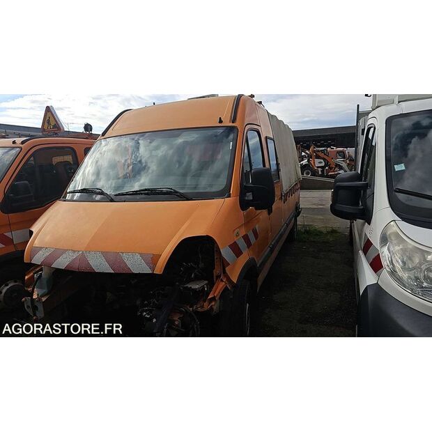2004 Renault Master-46747540