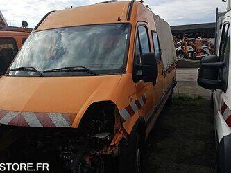 صورة ل المركبات التجارية 2004 رينو Master