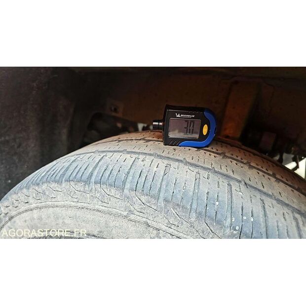 2004 Renault Master-46747548