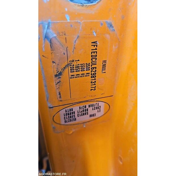 2004 Renault Master-46747556