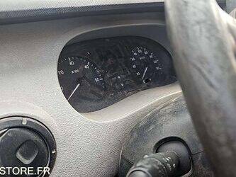 2004-renault-master-1444923-46747561