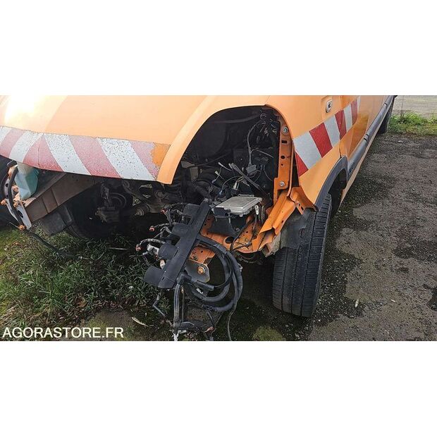 2004 Renault Master-46747566