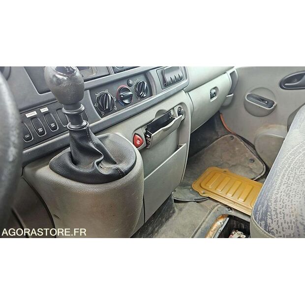 2004 Renault Master-46747624