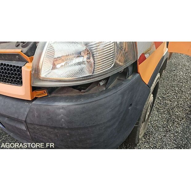 2004 Renault Master-46747627