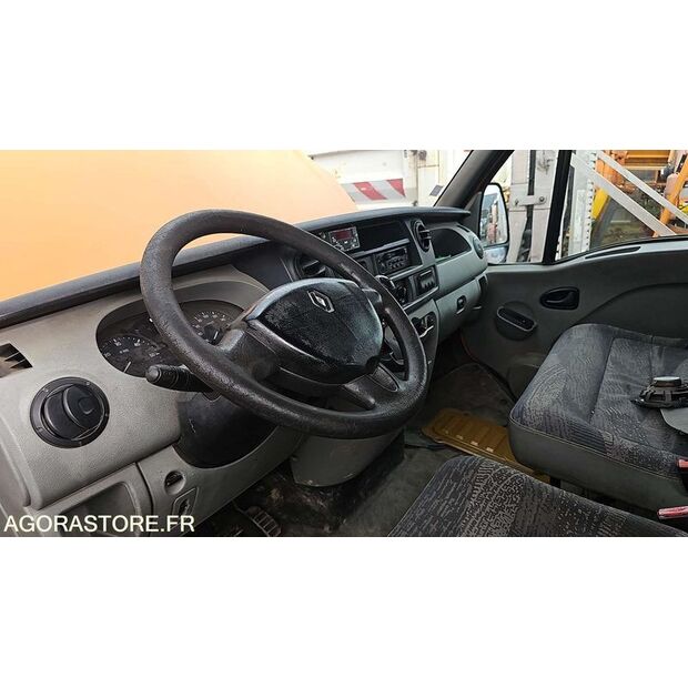 2004 Renault Master-46747635