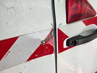 2011-renault-master-1444926-46747655