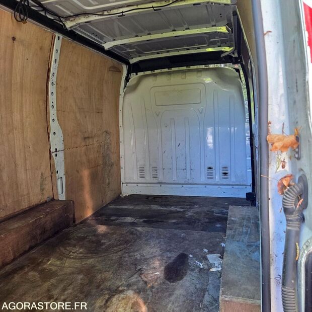 2011 رينو Master-46747656