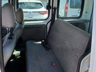 2003-renault-kangoo-1444930-46747702