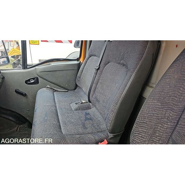 2001 Renault Master-46747710