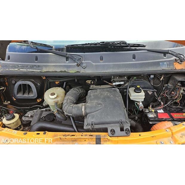 2001 Renault Master-46747712