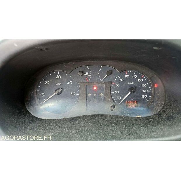 2001 Renault Master-46747713