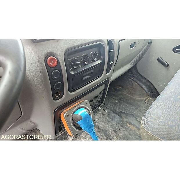 2001 Renault Master-46747731