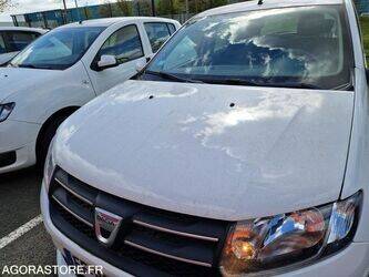 2016-dacia-sandero-1444932-46747740