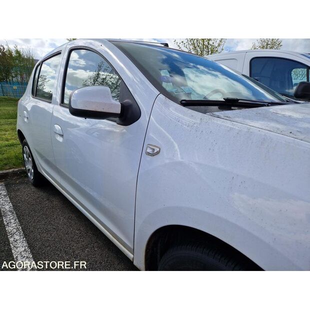 2016 داسيا SANDERO-46747743