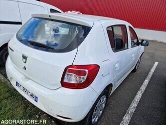 2016-dacia-sandero-1444932-46747747