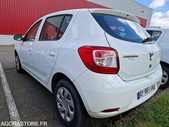 2016-dacia-sandero-1444932-46747750