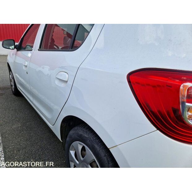 2016 داسيا SANDERO-46747752