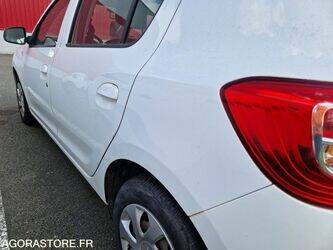 2016-dacia-sandero-1444932-46747752