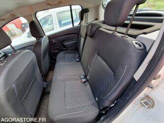 2016-dacia-sandero-1444932-46747756