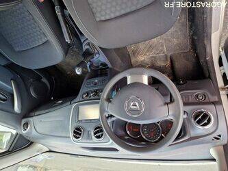 2016-dacia-sandero-1444932-46747757