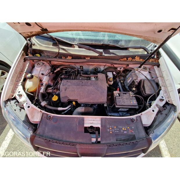 2016 داسيا SANDERO-46747761