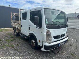 صورة ل شاحنات مسطحة 2009 رينو Maxity