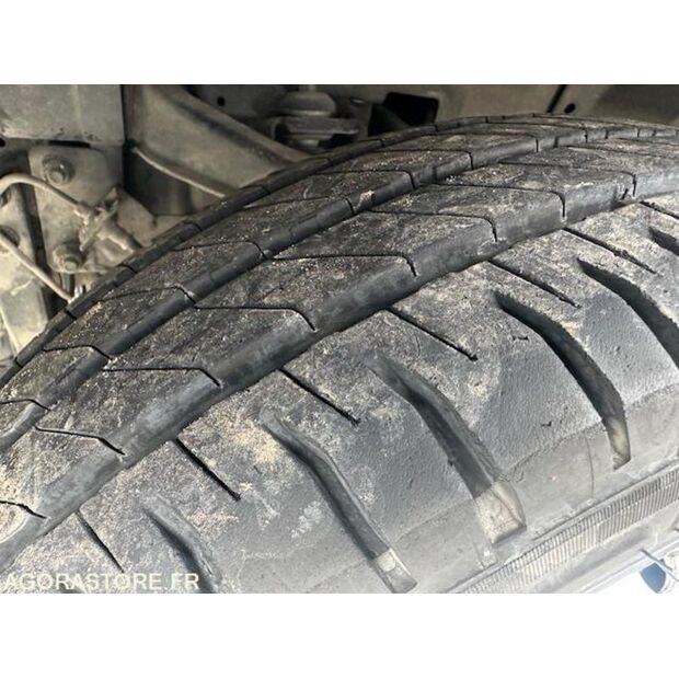 2009 Renault Maxity-46747781