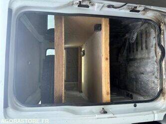 2009-renault-maxity-1444934-46747783