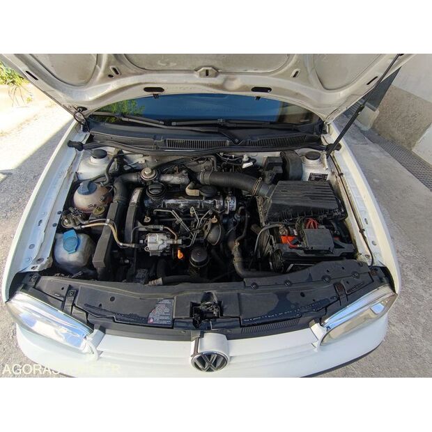 2003 Volkswagen Golf-46747796