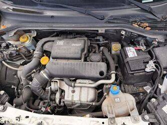 2015-fiat-doblo-1444940-46747887