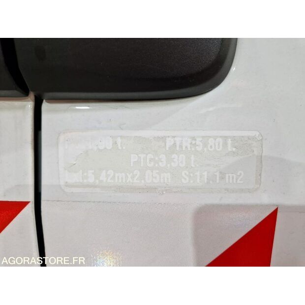 2018 Peugeot BOXER-46747909