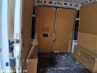 2018-peugeot-boxer-1444941-46747911