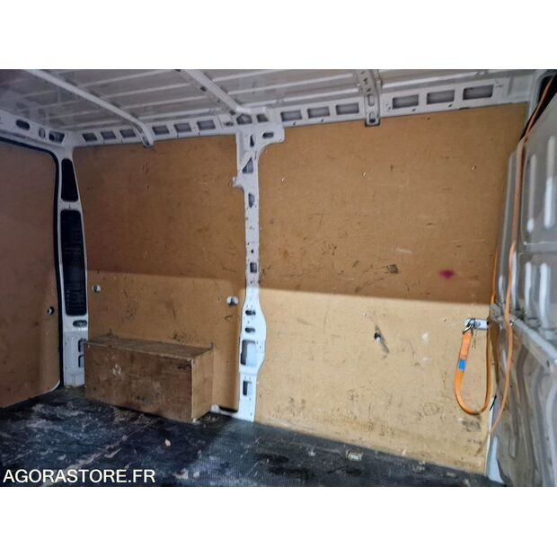 2018 Peugeot BOXER-46747912