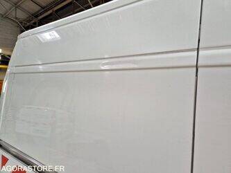 2018-peugeot-boxer-1444941-46747916