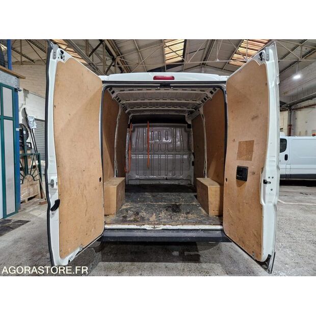 2018 Peugeot BOXER-46747920