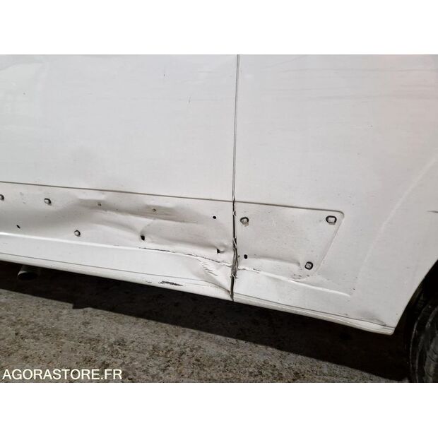 2018 Peugeot BOXER-46747925