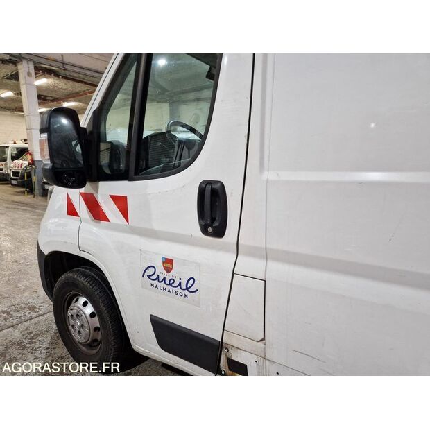 2018 Peugeot BOXER-46747927